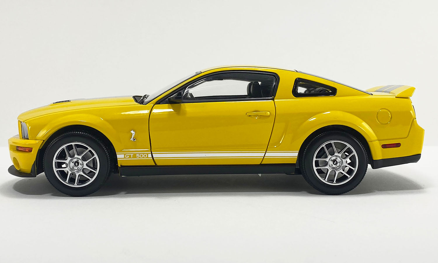(PRE-ORDER, Q1, 2025) 2007 Ford Mustang Shelby GT500 - Yellow