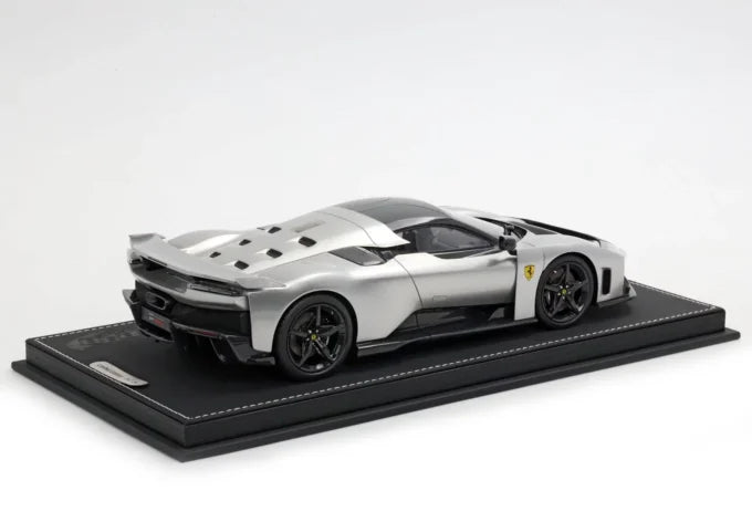 BBR Models 2024 Ferrari F80 with Carbon Rims & Showcase 1:18 – P18253E-VET