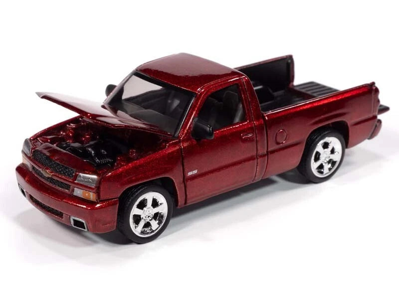 AUTO WORLD - 2005 Chevrolet Silverado SS Custom (Candy Apple Red)