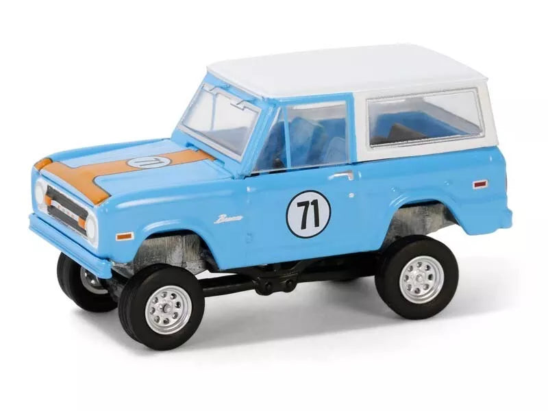 1971 Ford Bronco Custom SUV in Blue
