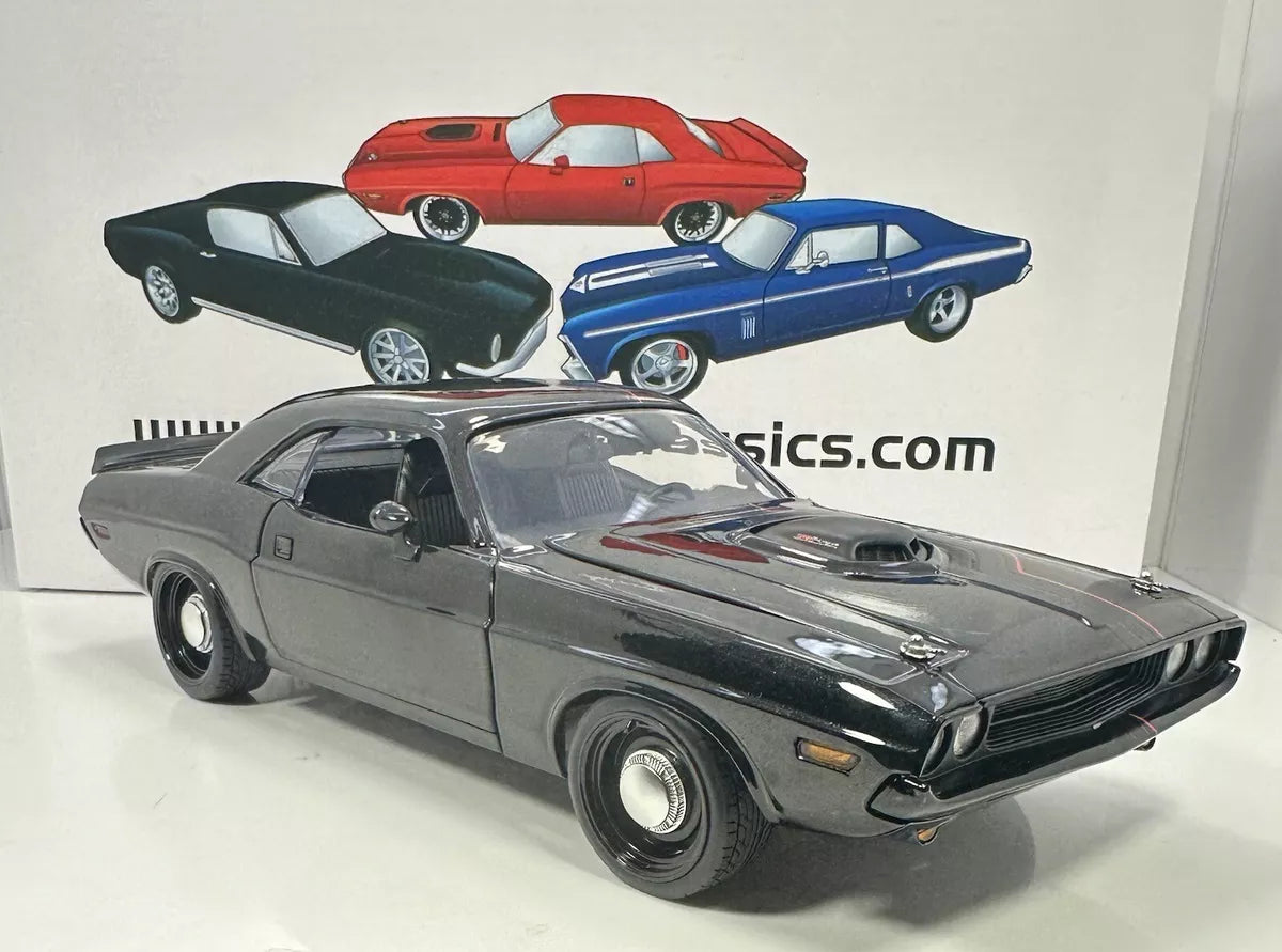 Dodge Challenger 1970 392 Hemi "Pro Touring Classic" YCID. (Limité à 250 unités-Limited de 250 Units)