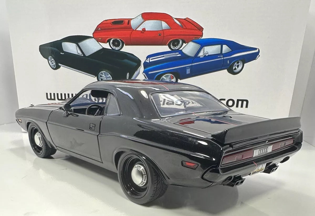 Dodge Challenger 1970 392 Hemi "Pro Touring Classic" YCID. (Limité à 250 unités-Limited de 250 Units)