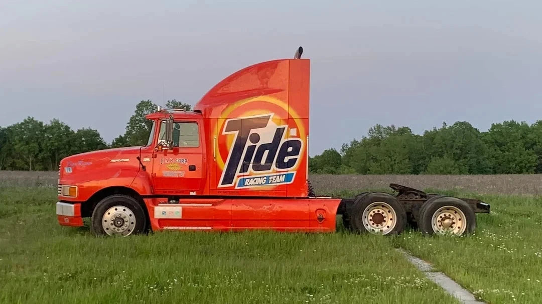 IXO MODEL 1:43- 1994 FORD AEROMAX NASCAR TIDE RACING TEAM TRUCK RICKY RUDD