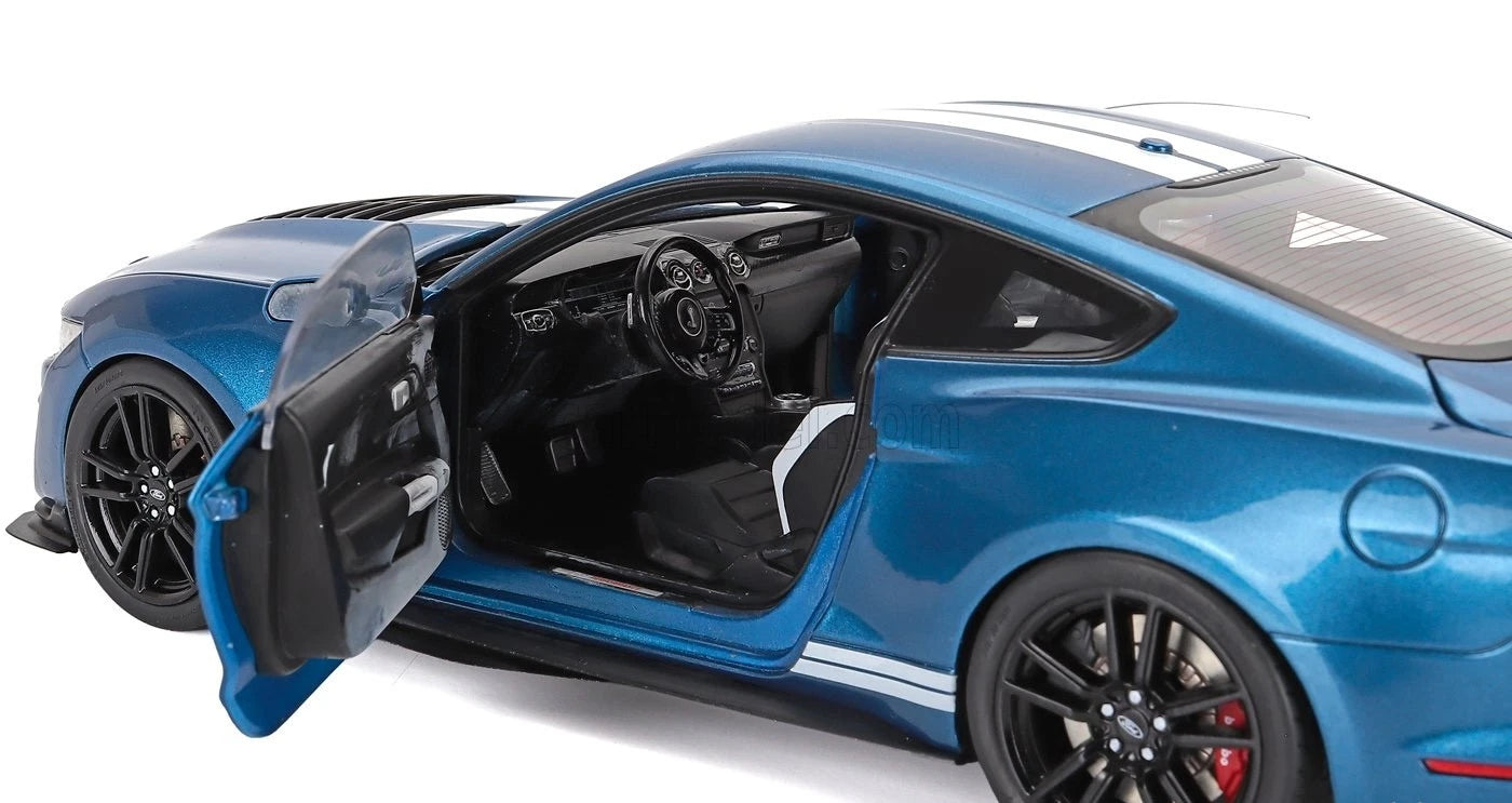 2022 Ford Mustang Shelby GT500 - Metallic Blue (1:18)