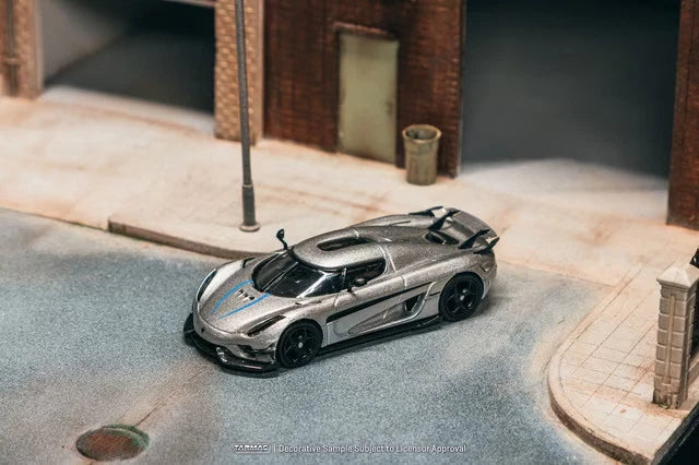 Tarmac Works Global64 1/64- Koenigsegg Regera Silver Metallic / Blue Accents Model Car + Trading Cards Combo Set T64G-TL017-SL