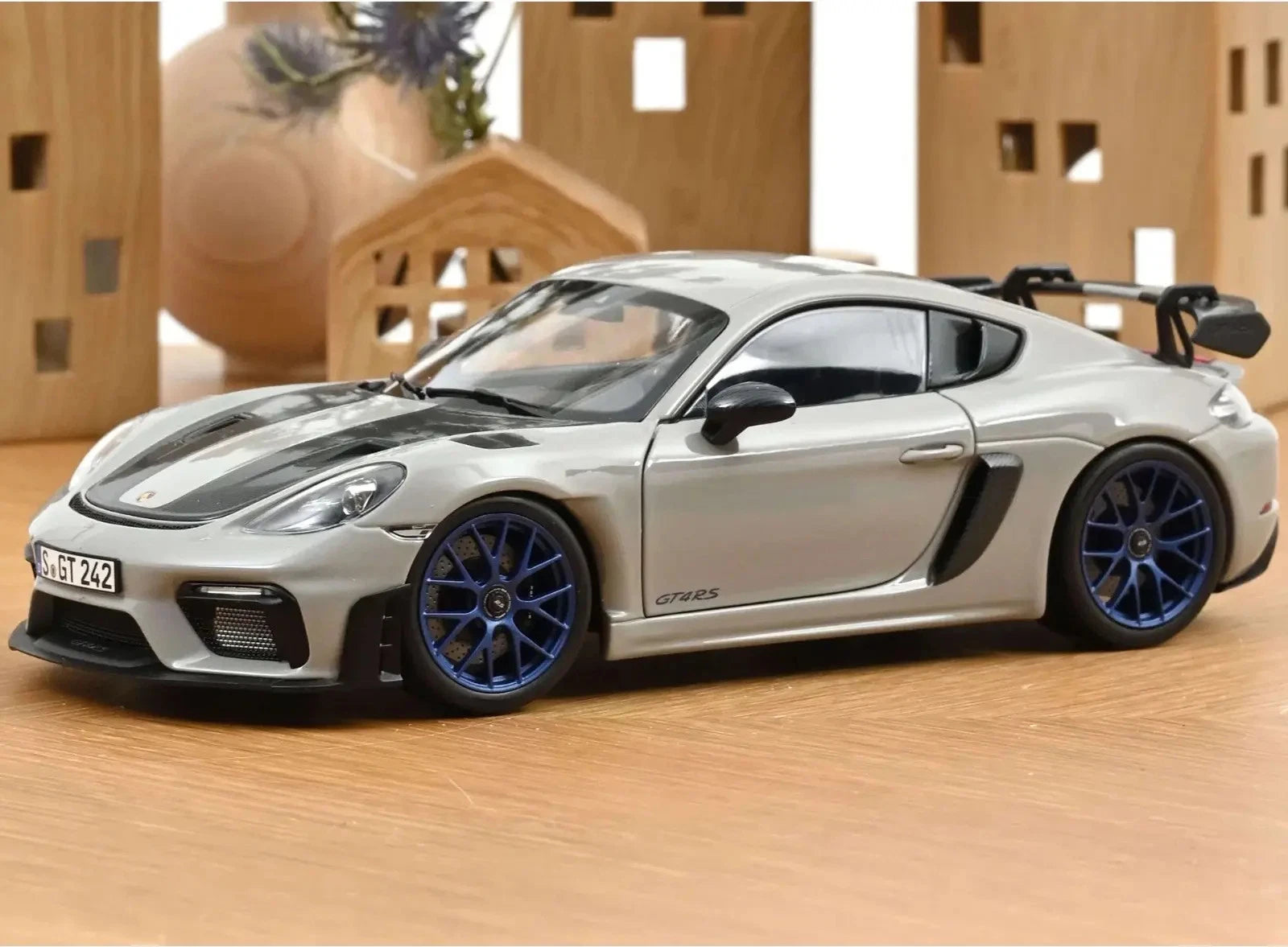 2023 Porsche 718 Cayman GT4 RS w/ Weissach Chalk (Crayon)