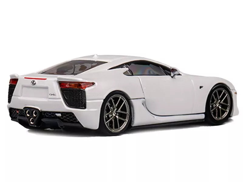 Lexus LFA, Pearl white (CM64-LFA-01)