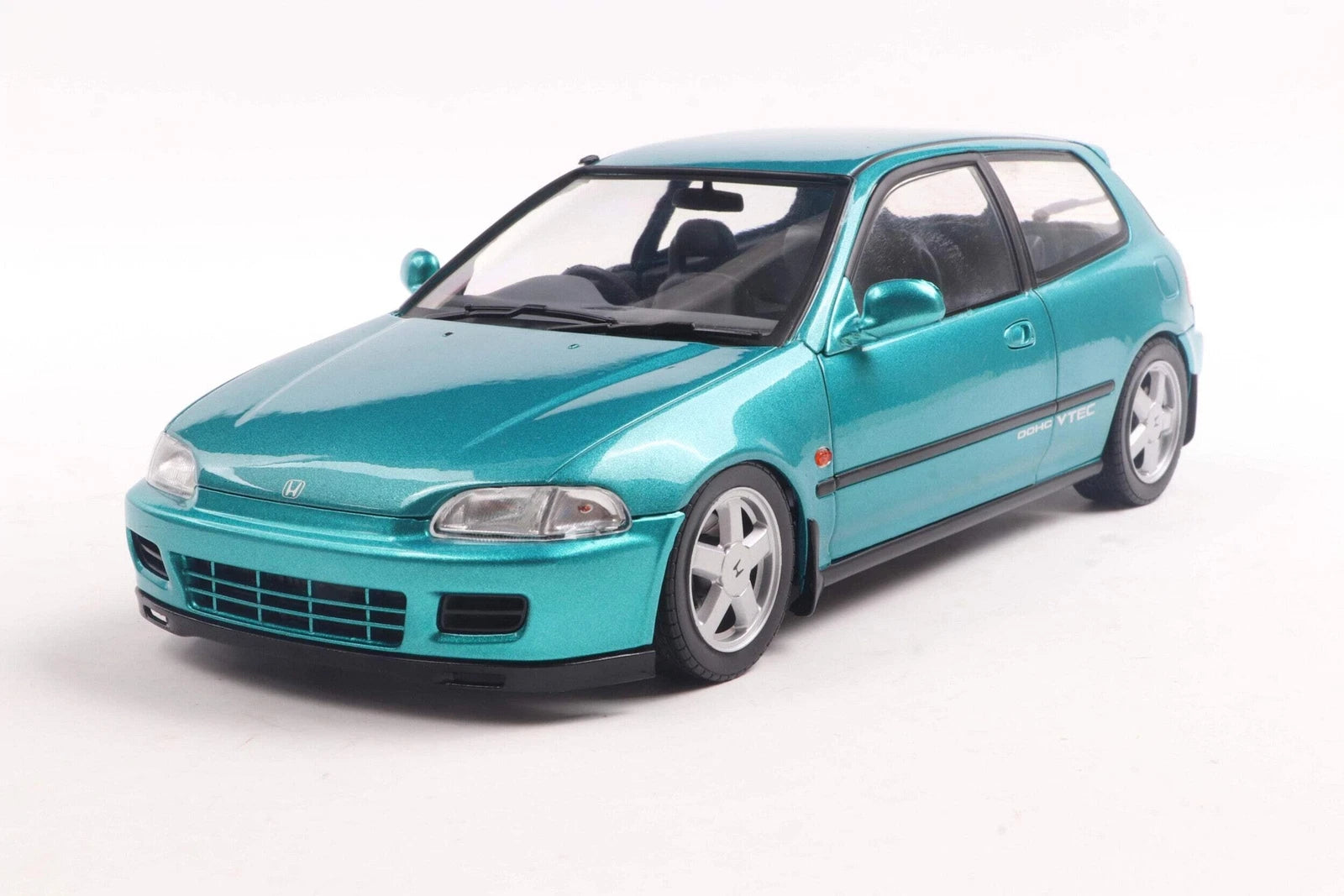 (PRE-ORDER NOV. 2025 ) SOLIDO-Honda Civic (EG6) – AZTEC GREEN PEARL – 1991