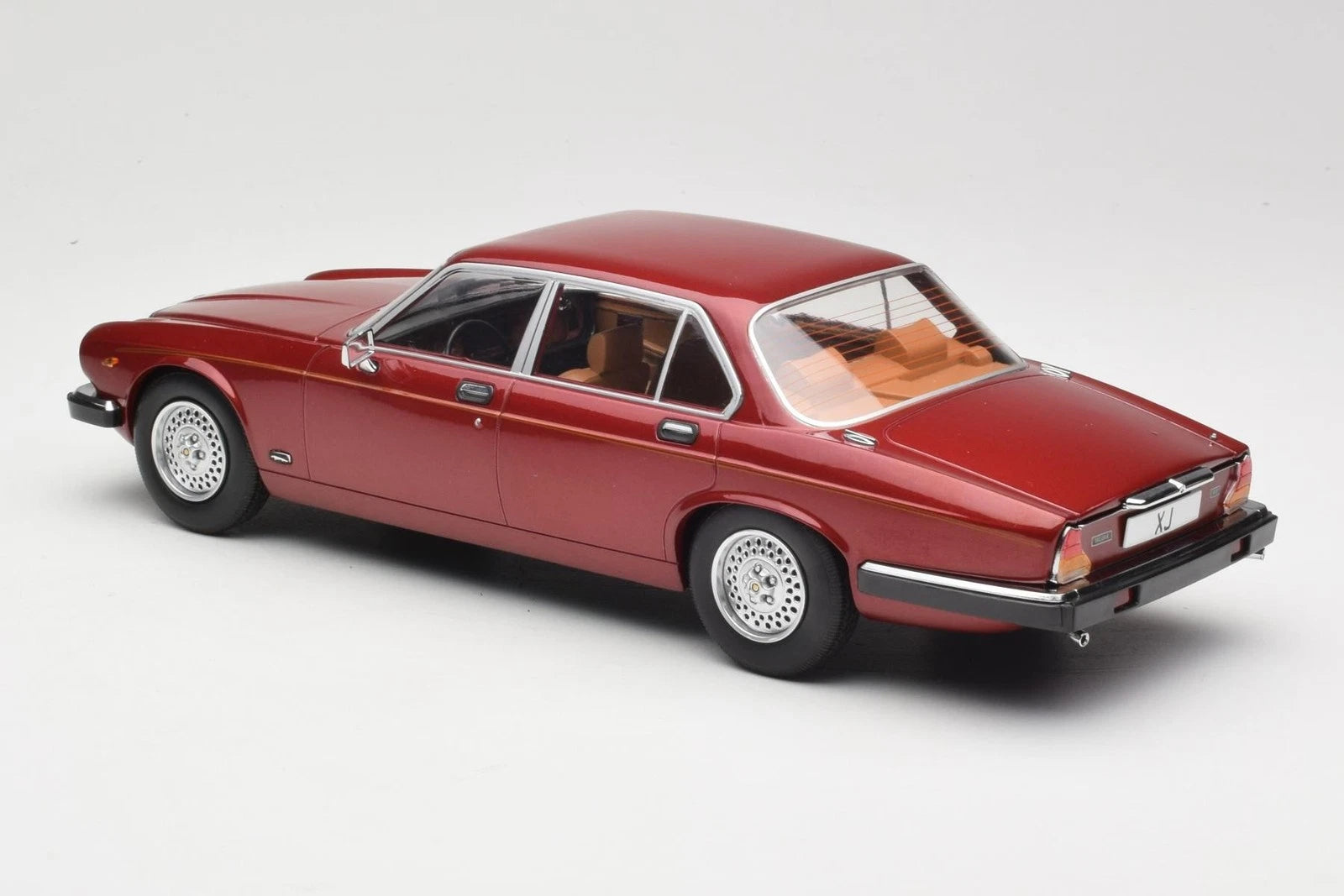 Jaguar XJ Series III Metallic Dark Red-MCG