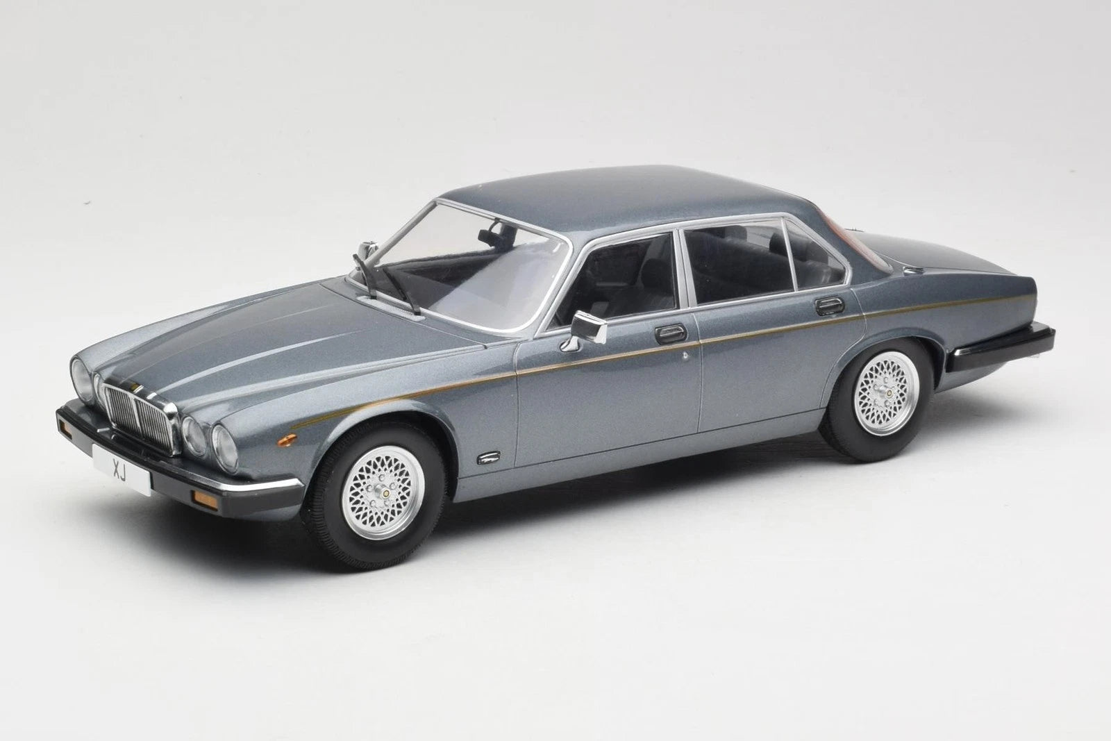 Jaguar XJ Series III Metallic Grey-MCG