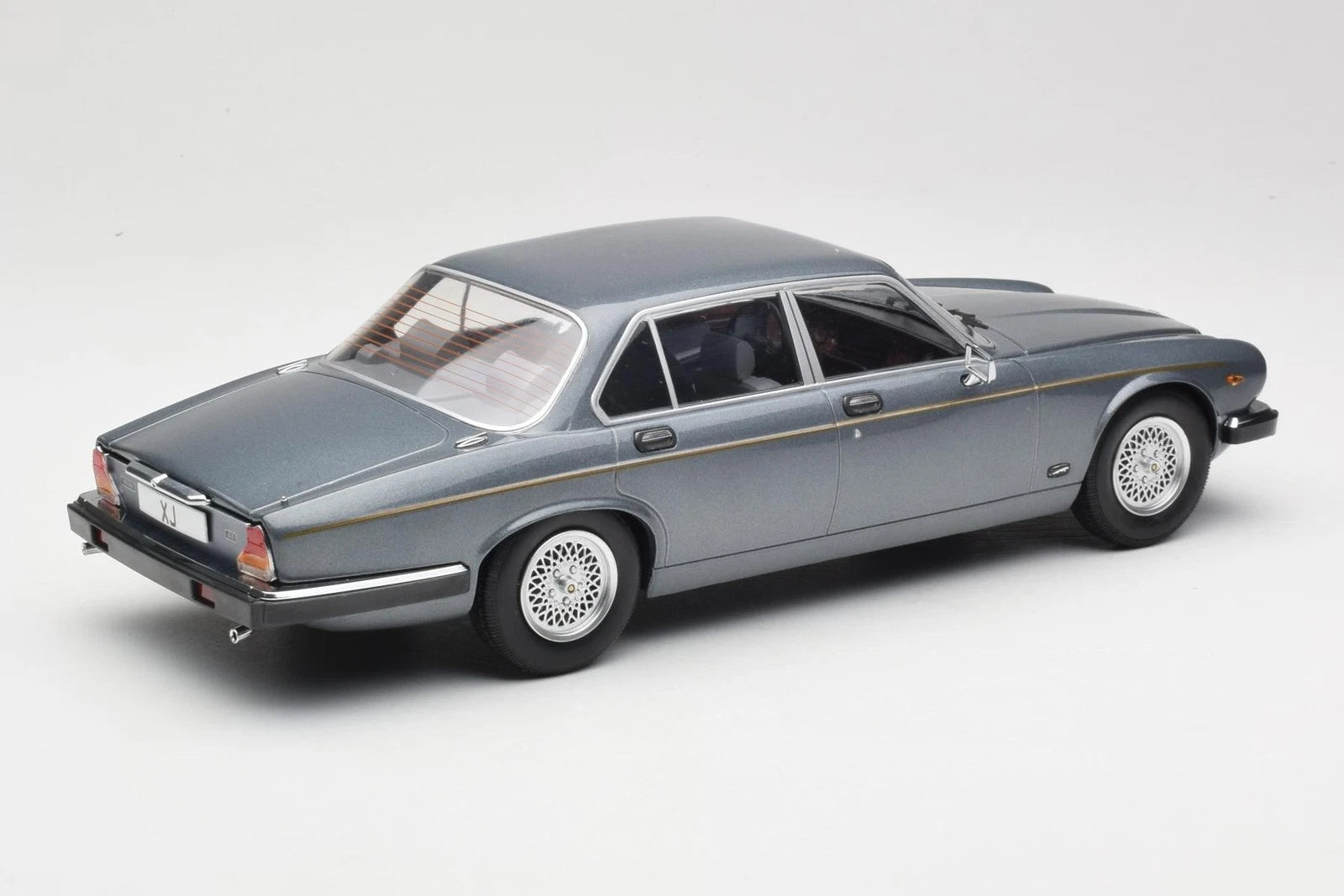 Jaguar XJ Series III Metallic Grey-MCG