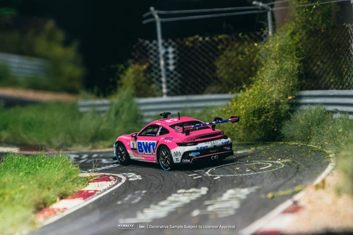 Tarmac Works Hobby64 1:64 Porsche 911 GT3 Cup 992 Porsche Mobil 1 Supercup 2024 Harry King – T64-093-24PSC01
