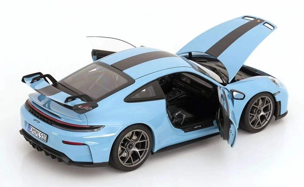 Norev 1:18 Porsche 911 GT3 2025 avec Pack Weissach – Gulf Blue – 187000