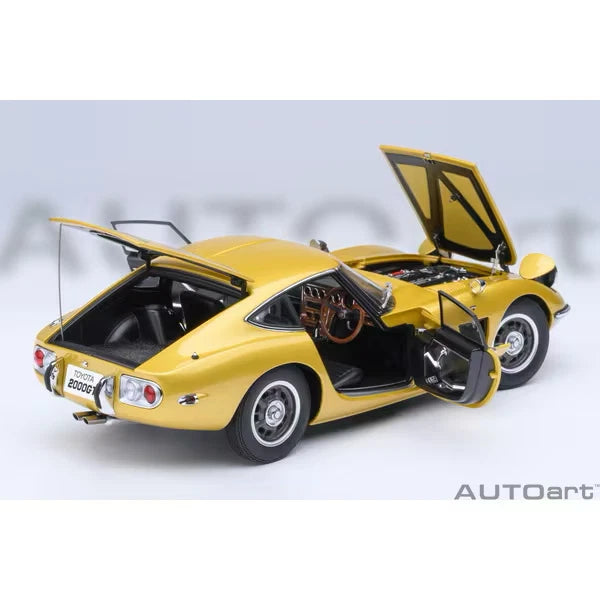 AUTOART-Toyota 2000GT (RHD) 1967 -Gold