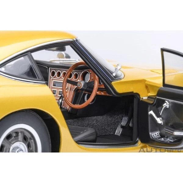 AUTOART-Toyota 2000GT (RHD) 1967 -Gold