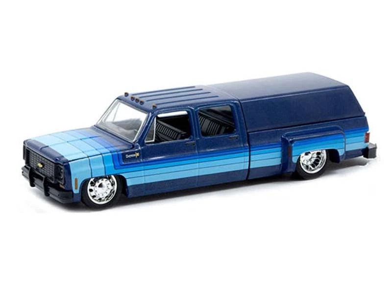 1973 Chevrolet Cheyenne Super 30 Dually with Camper Shell - Blue (M2 Machines 39000-MJS04)