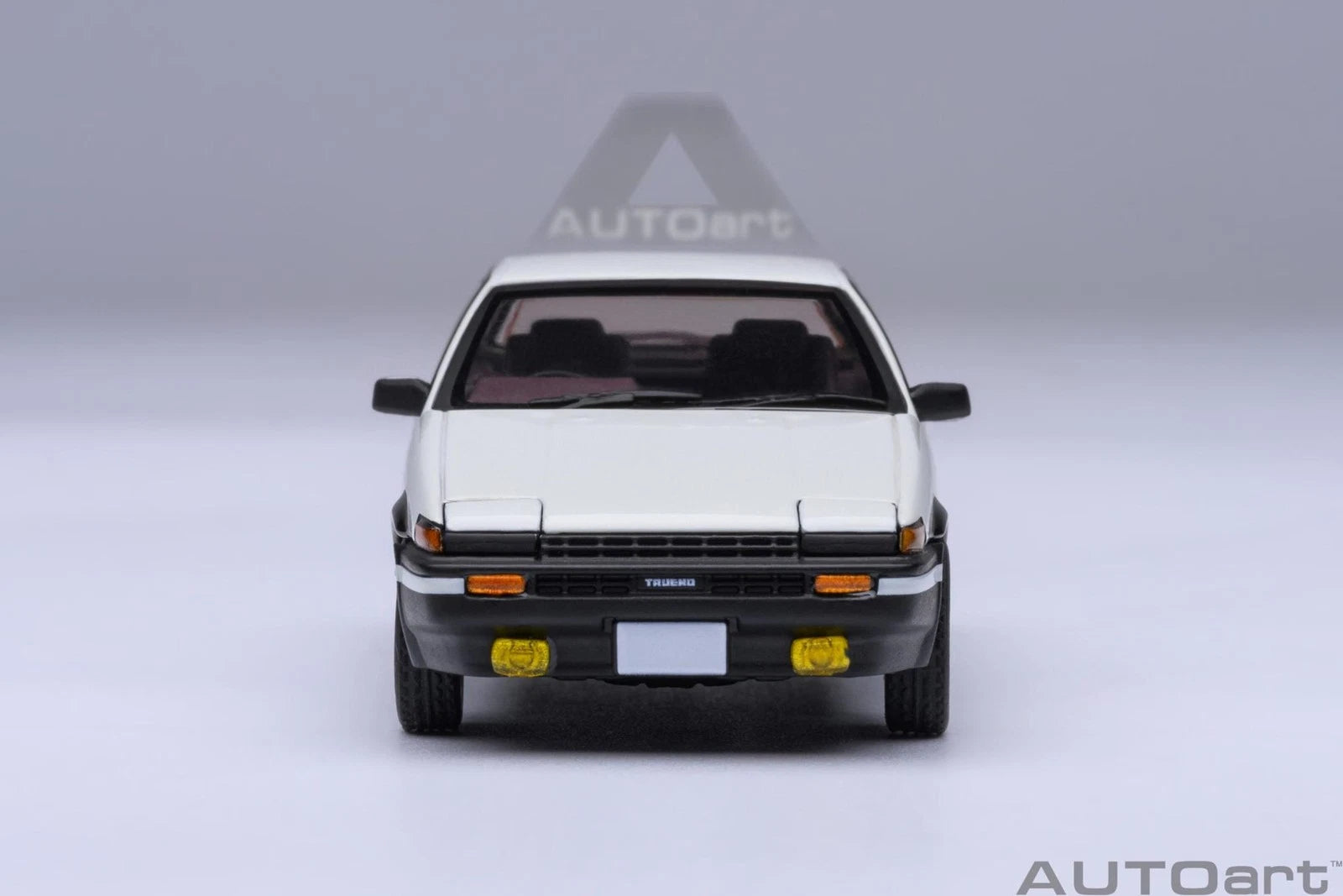 AutoArt 1/64 Toyota Sprinter Trueno (AE86) Initial D