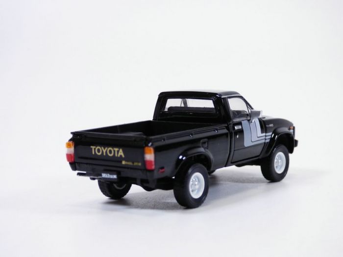 BM CREATIONS 1/64 - 1980 Toyota Hilux (RHD) - Noir - 64B0227