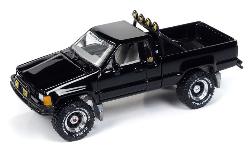 1985 Toyota SR5 Pickup "Mystery Matinee" *LIMITE 2 par CLIENT*