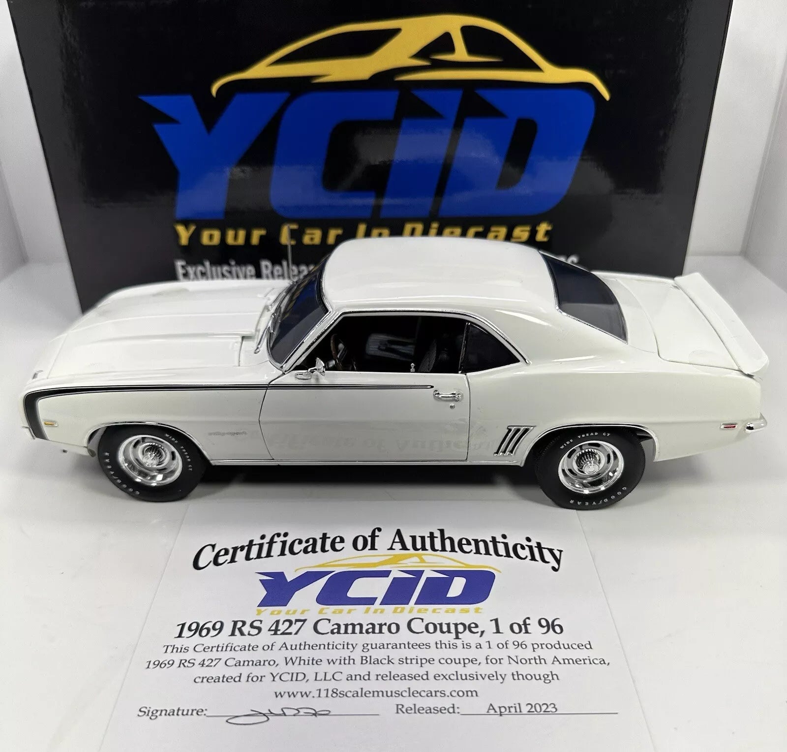 1969 Chevrolet Camaro RS, Coupe, White (Limitée à 96 unités-Limited to 96 units)