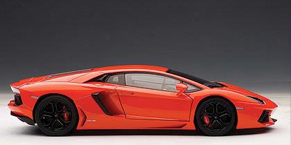 Lamborghini Aventador LP700-4