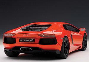 Lamborghini Aventador LP700-4