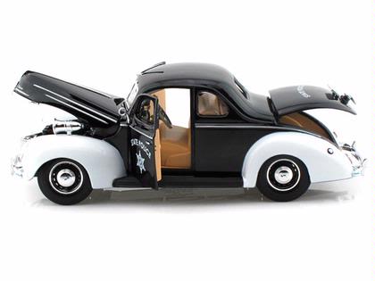 1939 Ford Deluxe Police