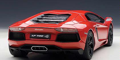Lamborghini Aventador LP700-4