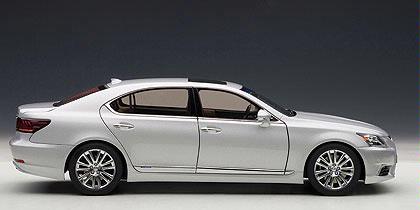 Lexus LS600hL