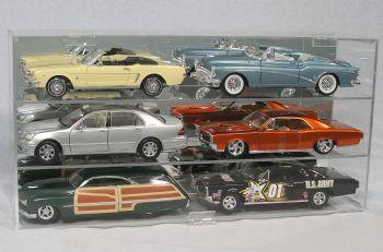 Display case for 6 1/18 WITH Vertical Separator