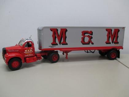 1960 Mack B-61  M & M Transport