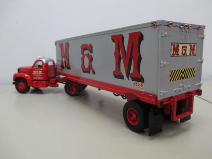 1960 Mack B-61  M & M Transport