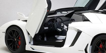 Lamborghini Aventador LP700-4 Roadster