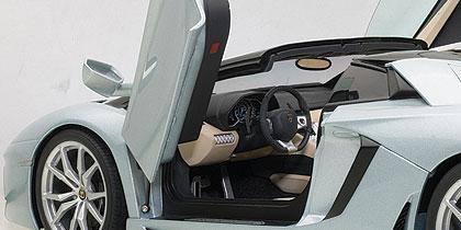 Lamborghini Aventador LP700-4 Roadster