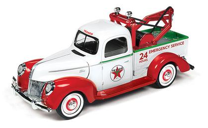 Ford Wrecker 1940 "Texaco" Towing 1:18