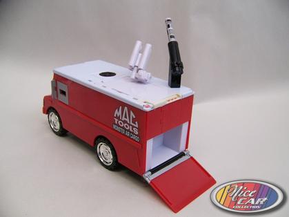 Camion Mail Blaster de Monster Garage "Mac Tools"