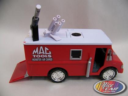 Camion Mail Blaster de Monster Garage "Mac Tools"