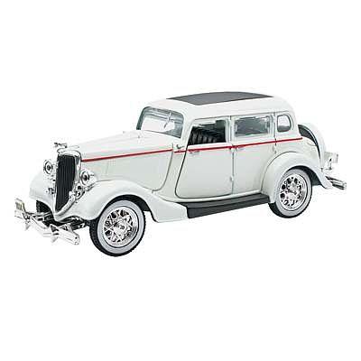 1934 Ford Deluxe Fordor