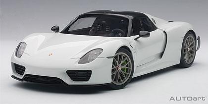 Porsche 918 Spyder "Weissach Package"