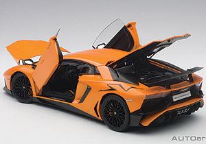 LAMBORGHINI AVENTADOR LP750-4 SV
