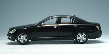 Mercedes-Benz S500 SWB 2004