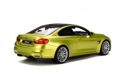 BMW M4 COMPETITION PACKAGE