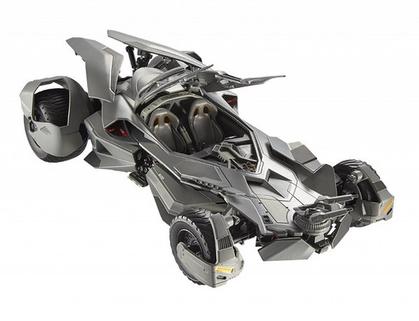 BATMAN VS SUPERMAN "DAWN OF JUSTICE" BATMOBILE (Elite)