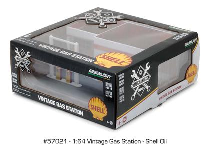 "Shell Oil" Vintage Gas Station Diorama - Mechanic&