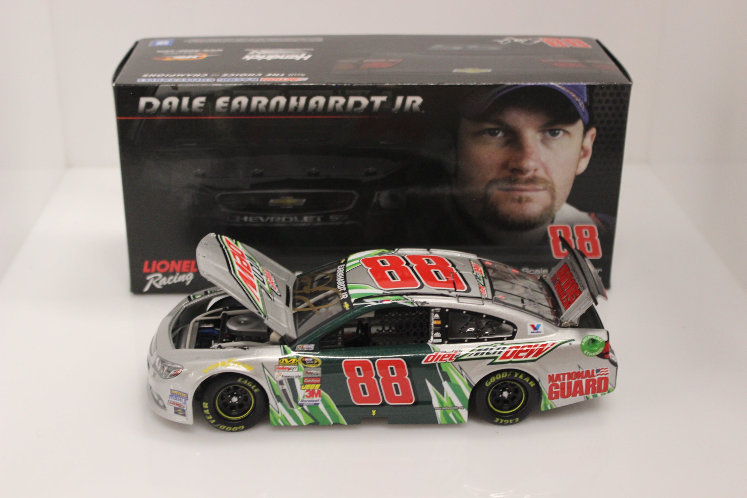 Dale Earnhardt Jr 