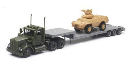 Kenworth Lowboy Trailer "Military" Armored Vehicule