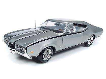 Oldsmobile Cutlass Hurst 1968 "Class of 68"