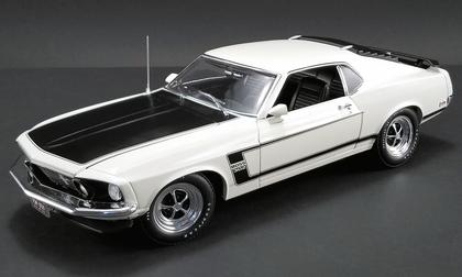 Ford Mustang Boss 302 1969 (missing license plate)