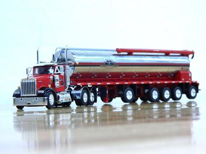 Kenworth W900 Day Cab with 5 Axle Bulk Feed Trailer "Wallenstein"