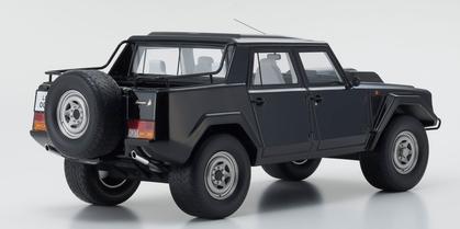 Lamborghini LM002